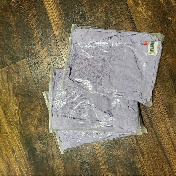 - Elegant Lavender Summer Dress - Picture 2 of 3